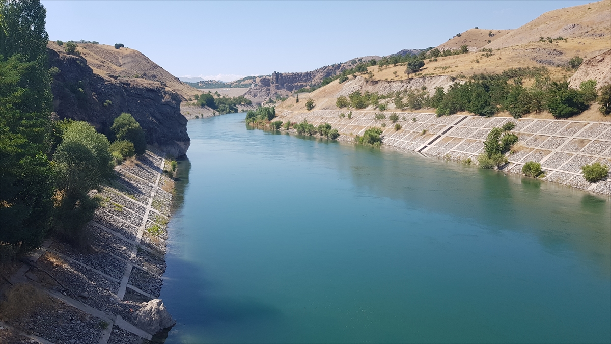 Kentte 5 Ocak`ta kaybolan Gülistan Doku`nun, Diyarbakır`dan gelen ailesinin 6 Ocak`ta İl Emniyet Müdürlüğüne kayıp başvurusuyla aranmasına başlandı.