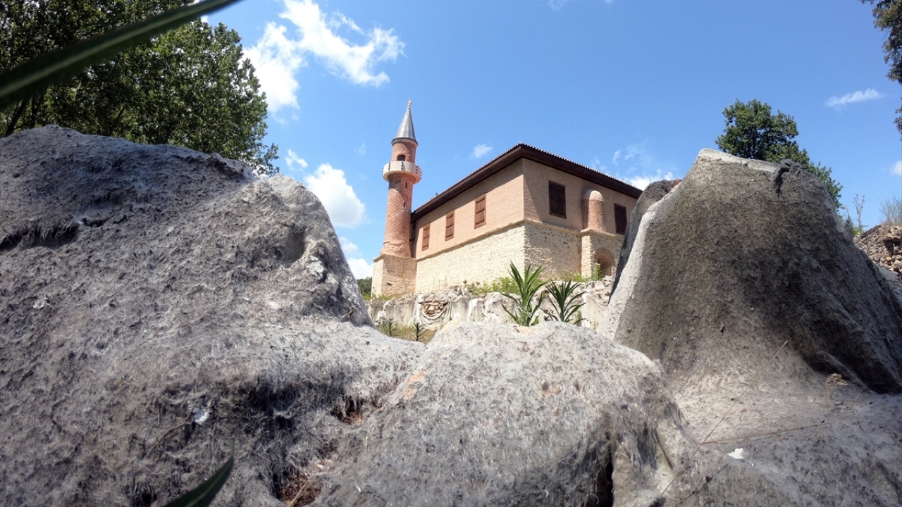 Dökümhaneye ulaşımın sağlandığı 2 kilometrelik yol aslına uygun olarak taştan yapıldı. Bölgede Kırklareli Valiliğince otopark ile sosyal tesisler inşa edildi.