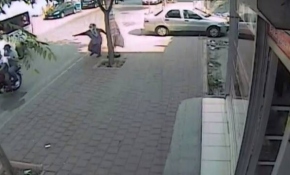 Oğlunun düğün parasını kapkaççılara kaptırdı