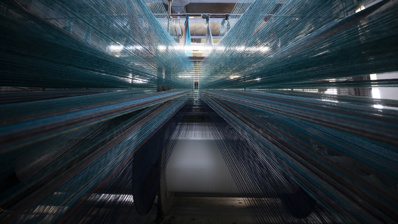 Özkul, halının imalatında kendilerine güvenen Cumhurbaşkanı Erdoğan ve yetkililere teşekkür etti.