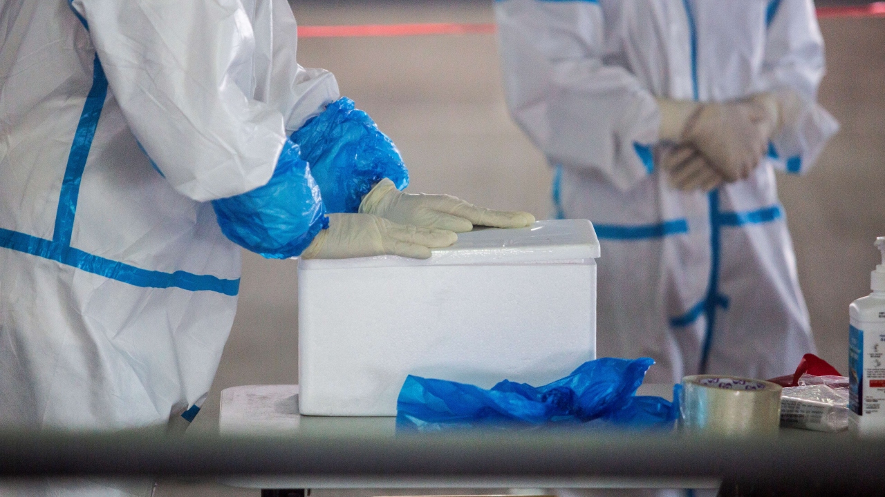 Ülkede son 24 saatte COVID-19`a bağlı can kaybı olmazken, bugüne kadar virüs nedeniyle 297 kişi hayatını kaybetti.