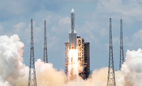 Çin, Mars keşif uydusu ve gezginci aracını uzaya fırlattı