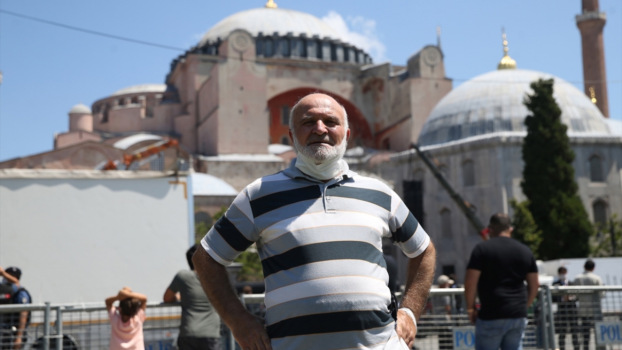 "86 yıllık hasreti gidermek için geldik."