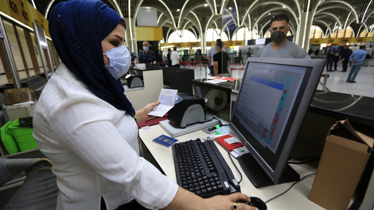 Bağdat`tan ilk yurt dışı seferler Dubai, Kiev, Beyrut ve Kahire`ye gerçekleştirildi.