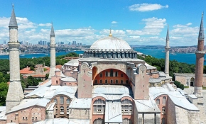 Ayasofya şarkısının hikayesi TRT Haber'de