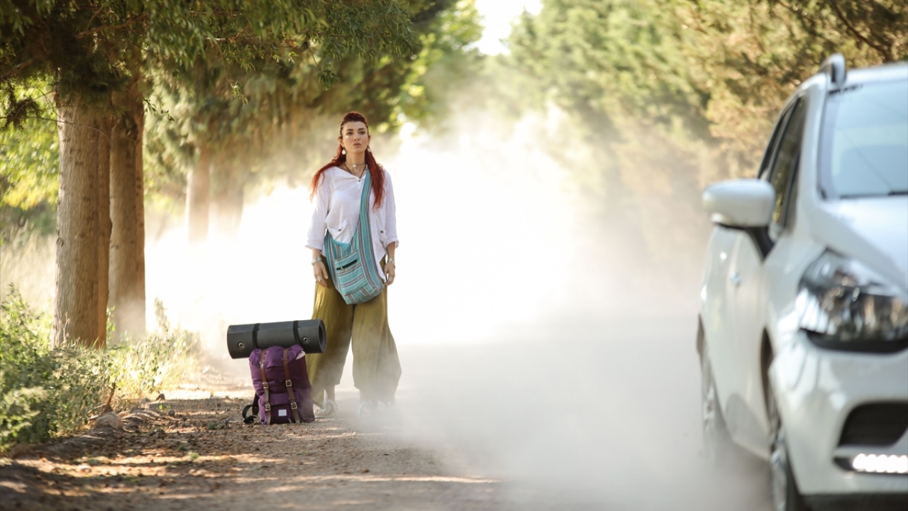 Medya Fikir Kulübü tarafından hazırlanan ve yapımcılığını İbrahim Elma, yönetmenliğini Ali Ayyıldız`ın üstlendiği proje, TRT tarafından bayrama özel hazırlandı.