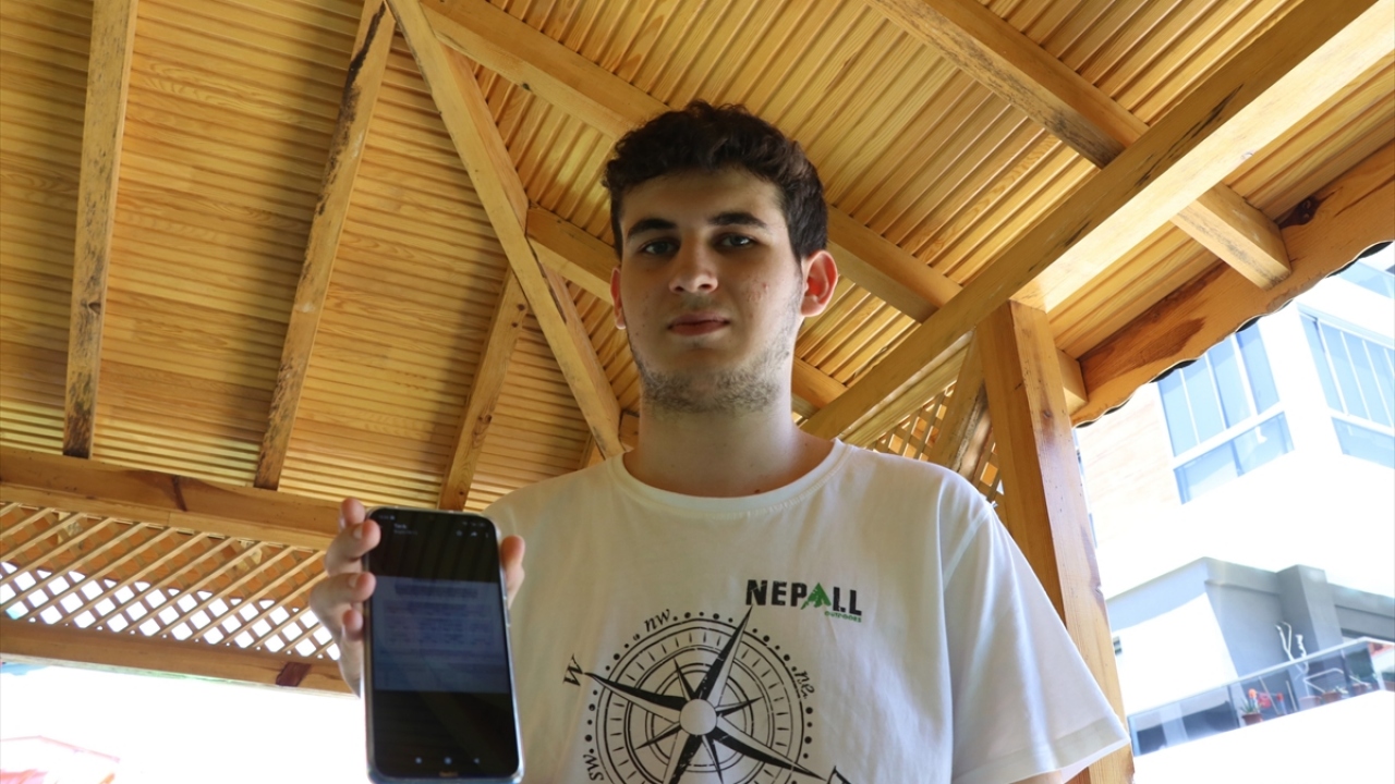 "Üç yılda bir şehir değiştiriyorduk"