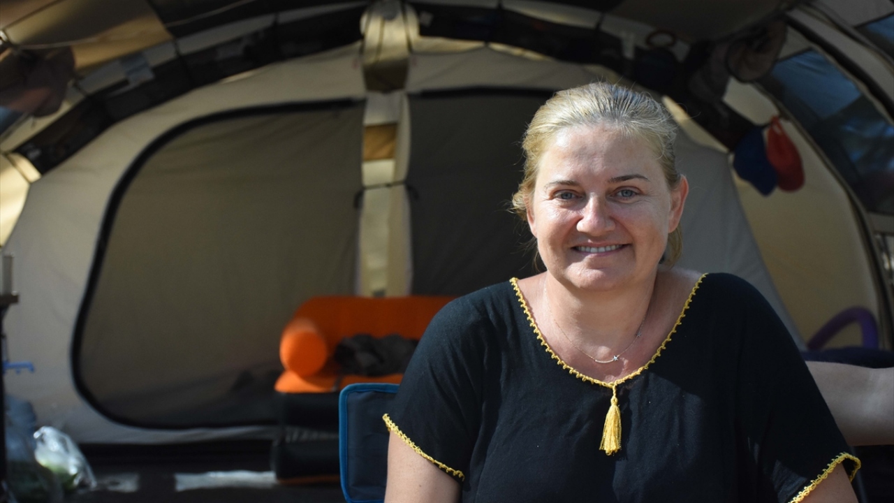 "Deniz ve çadır burada apayrı bir güzellik"