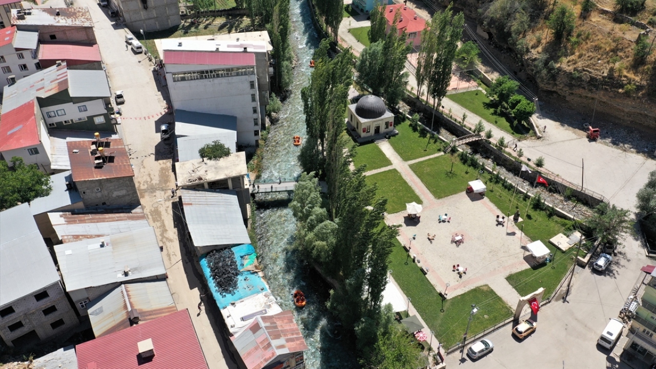 Terör olayları nedeniyle bölgenin saklı kalan güzellikleri, huzur ortamıyla ulusal, uluslararası, sosyal ve sportif etkinliklerin yapılacağı merkezler haline getiriliyor.