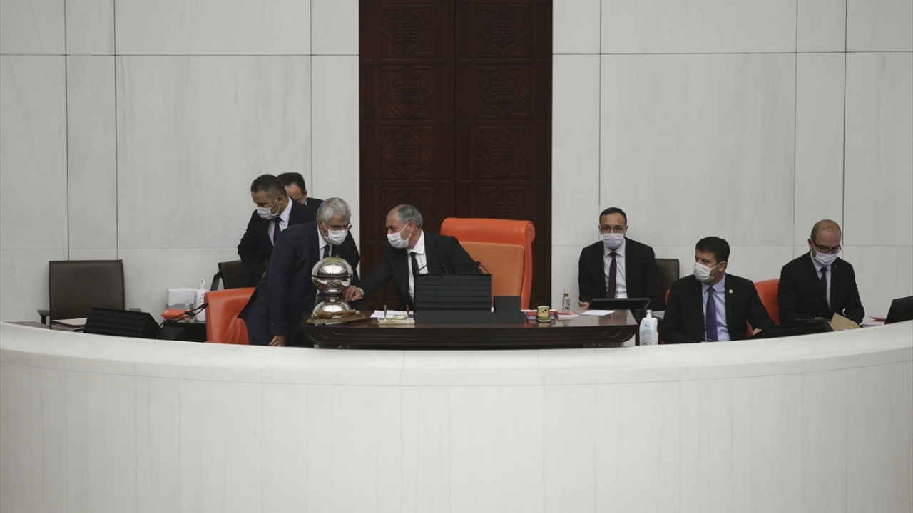 Bu bildirim, Tebligat Kanunu`na göre yapılan tebligat hükmünde olacak. Bu bildirimin yapıldığı tarihi izleyen 5. günün sonunda tebligat yapılmış sayılacak.