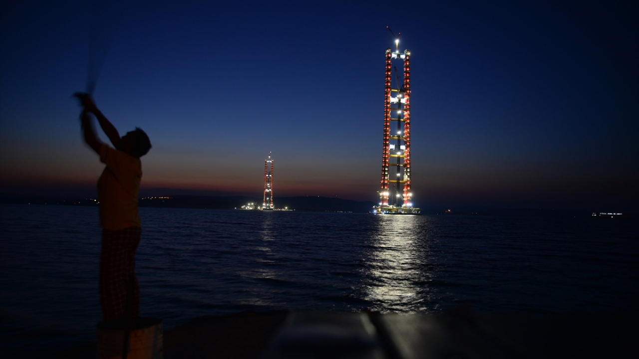 Avrupa ve Asya ankraj bloku imalatlarının yüzde 99`unun tamamlanmasının ardından viyadük imalatlarına geçildi. 