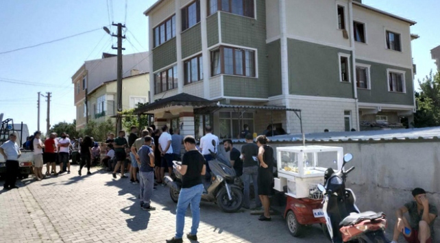 Evine pencereden girerken düşüp hayatını kaybetti