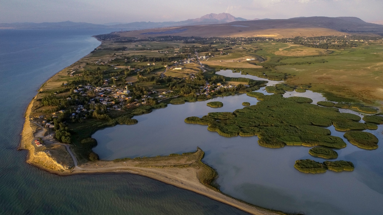 Erçek Gölü Kuş Cenneti - Van