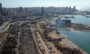 Beyrut'taki patlamanın geride bıraktığı yıkım havadan görüntülendi