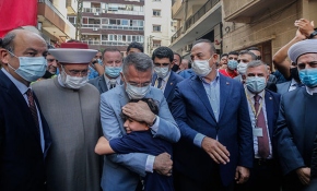 Beyrut'ta Türk heyetine coşkulu karşılama