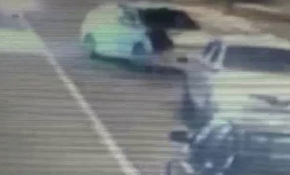 Çalınan otomobilini kurtarmak için canını hiçe saydığı anlar kamerada