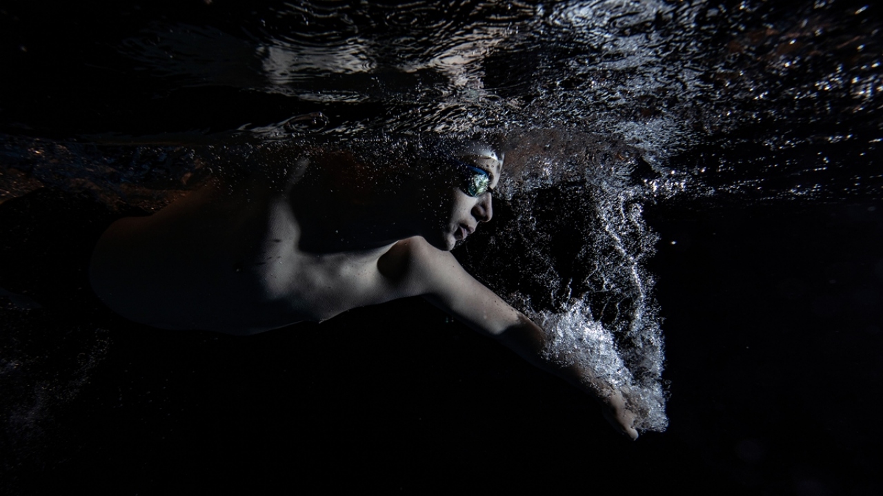 Haftanın 6 günü antrenman yaptığını kaydeden Kutlu, "Bazı günler çift antrenman yapıyorum. Bugüne kadar 50`si birincilik olmak üzere 100 madalya kazandım." dedi.