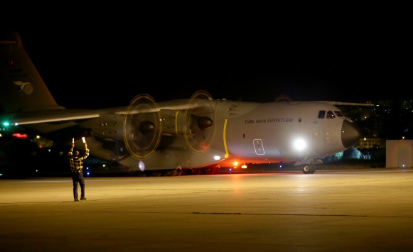 Lübnan'da görev yapan arama-kurtarma ekipleri yurda döndü