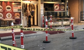 İstanbul'da hırsızlık zanlıları bekçilere ateş açıp kaçtı