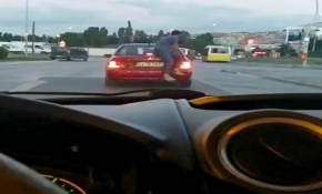 Sultangazi'de trafikte ilginç anlar