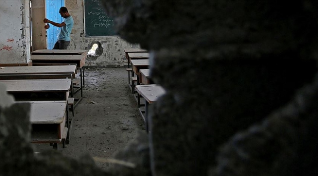 İsrail, Gazze'deki bir okula füze saldırısı düzenledi