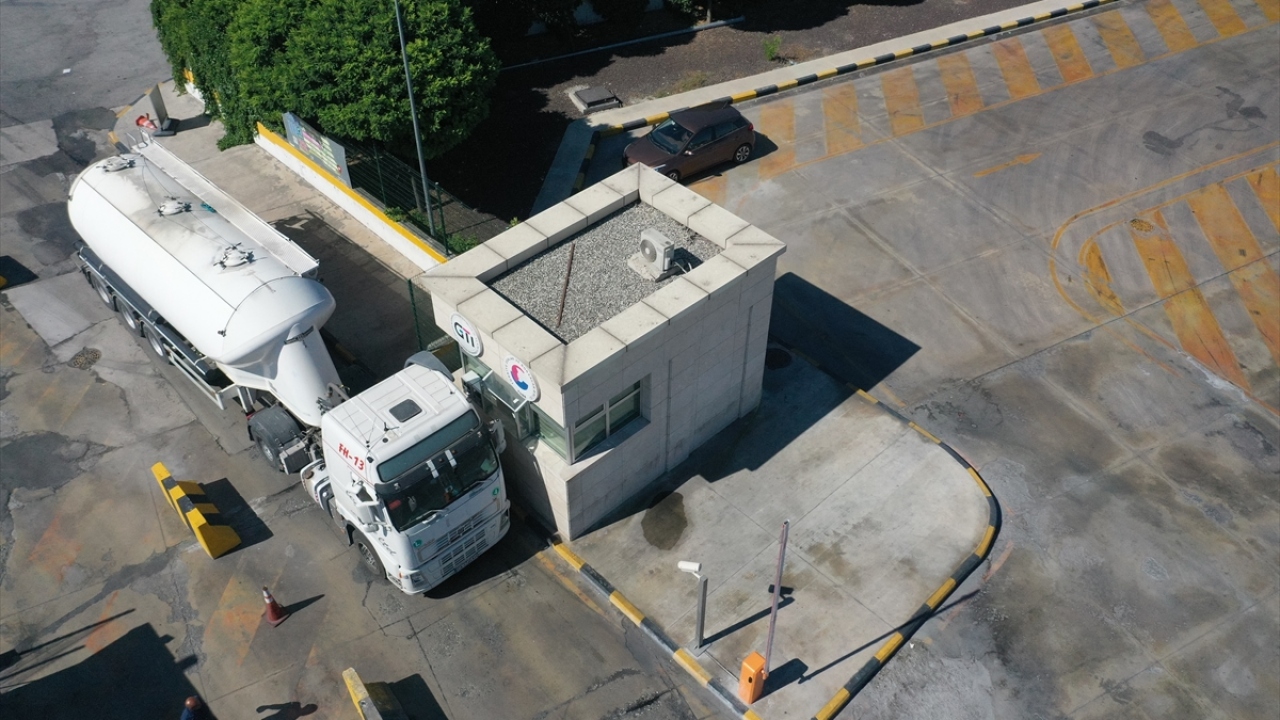 Sistemle ilgili görüşmelerin sürdüğünü, toplantılar yapıldığını belirten Özel, şunları kaydetti: