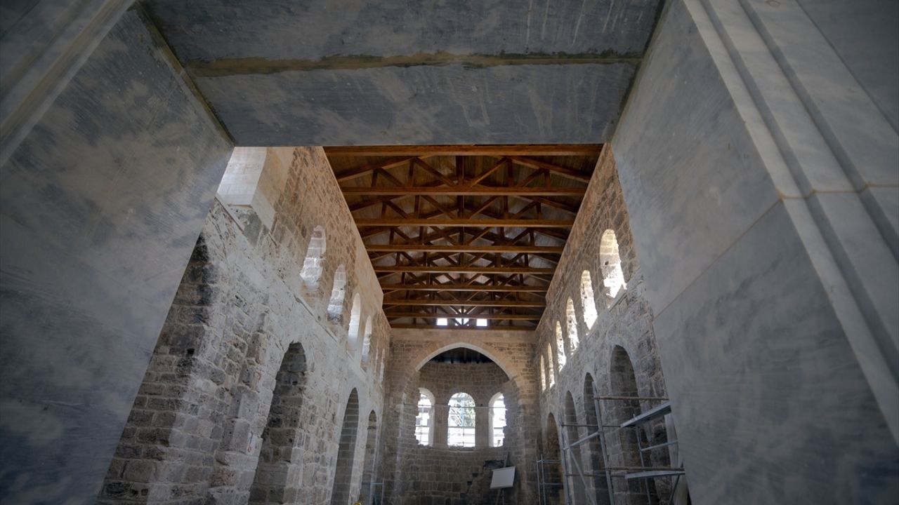 Aslına sadık kalınarak yenilenen caminin restorasyonun tamamlanmasının ardından 125 yıl sonra kentin fetih yıl dönümü olan 5 Mart 2021`de yeniden ibadete açılması planlanıyor.