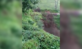 Trabzon'da heyelan anı böyle görüntülendi