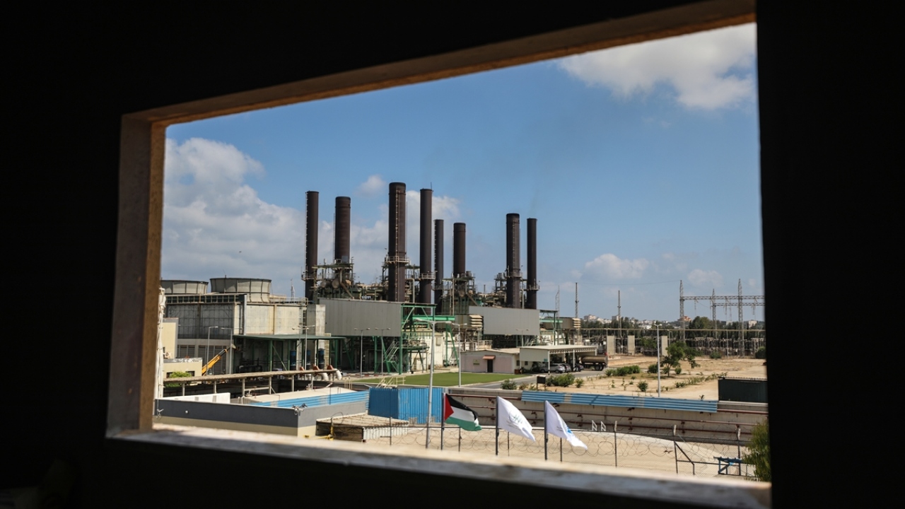 Bölgenin tek elektrik santrali, gerekli yakıt sağlanamadığı için tam randımanlı çalıştırılamıyor.