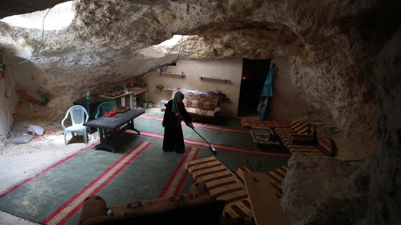 Meclis Başkanı Amarne, "Buradaki varlığımız, bu dağın yerleşim birimleri kanserinden korunması anlamına geliyor. Burada doğduk ve buraları yerleşimcilerin yutuvereceği bir lokma olarak bırakmayacağız." ifadelerini kullandı.  