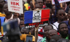 Mali'de Fransa karşıtlığı tesadüf değil