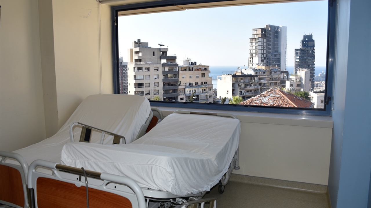 Lübnan`da dün 589 kişide daha Covid-19 tespit edilmesiyle toplam vaka sayısı 10 bin 347`ye çıktı.