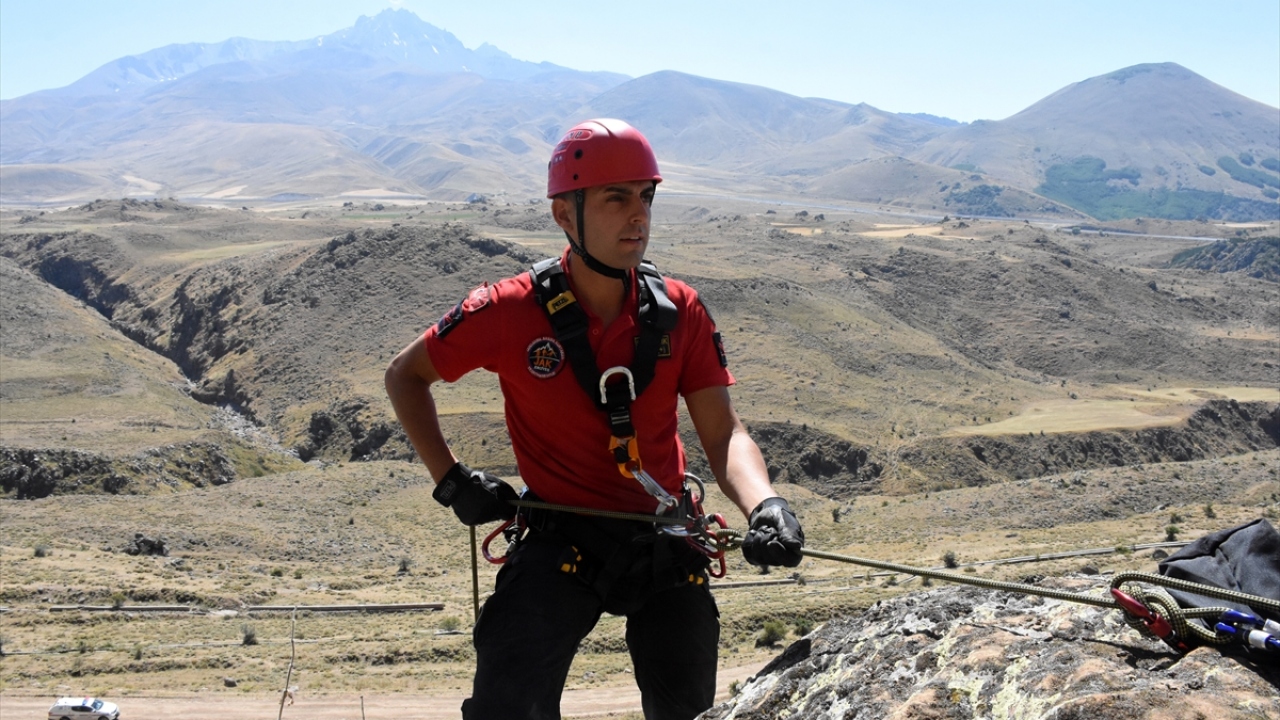 "JAK timini görmek insanı rahatlatıyor"