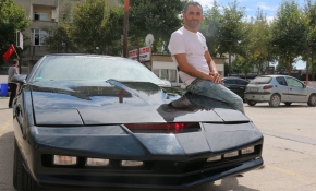 Kara Şimşek KITT'i satın alan gurbetçi Anadolu turu yapacak