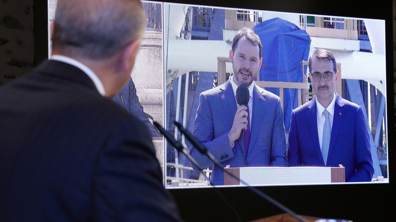 Karadeniz`de Kanuni ile de yola devam edeceğiz. Biz doğal gazda petrolde varız diyeceğiz.