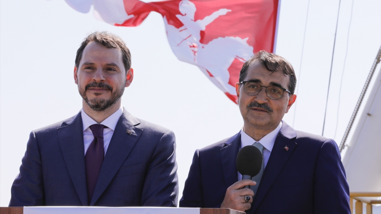 Hazine ve Maliye Bakanı Berat Albayrak’ta törende Fatih gemisinden açıklamalarda bulundu.