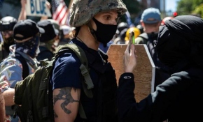 Portland'daki protestocular bu kez aşırı sağcılarla çatıştı