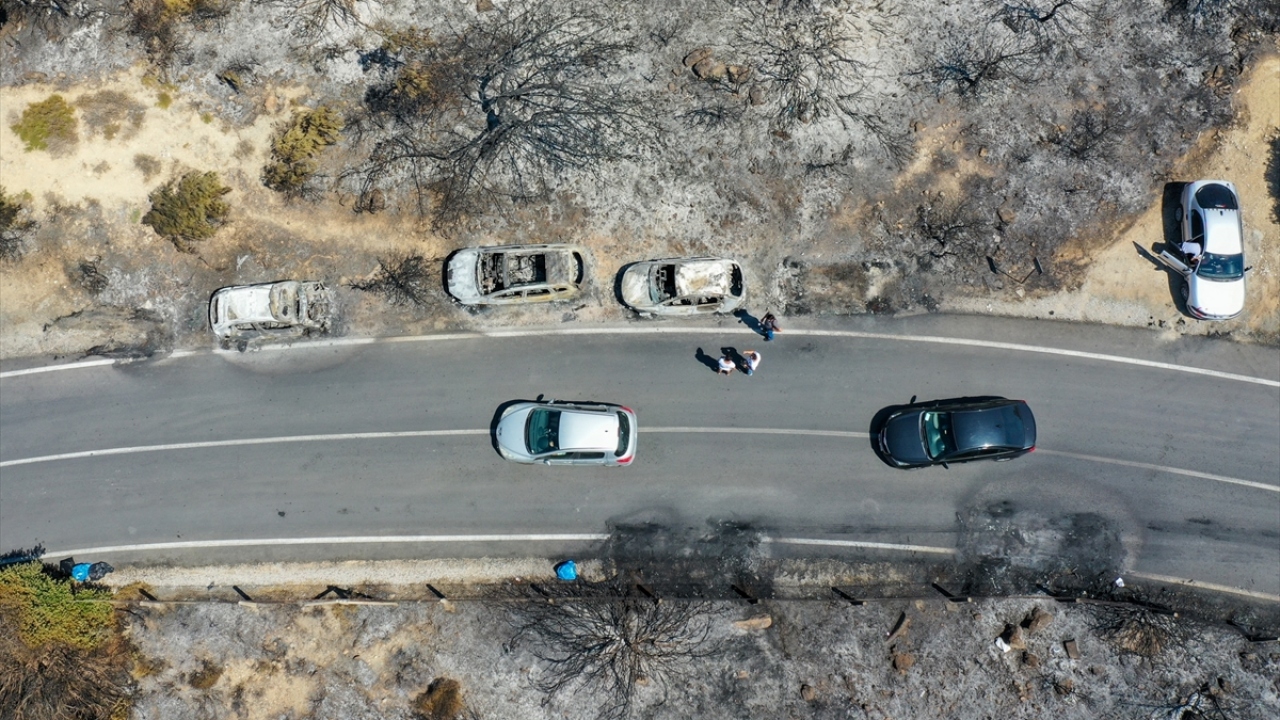 Hasar tespiti yapılan otomobiller, anlaşmalı oldukları sigorta firmaları tarafından sahiplerinin bilgisi dahilinde çekiciyle alınmaya başlandı. 