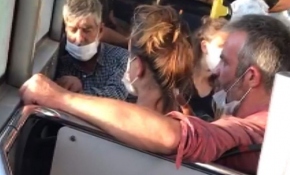 Otobüste kadına şiddete yolcular tepki göstermedi