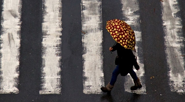İstanbul'da öğleden sonra sağanak bekleniyor