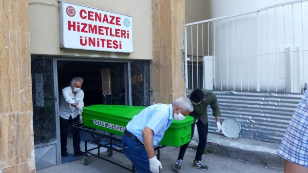 Sivas'ta KKKA şüphesiyle ölüm