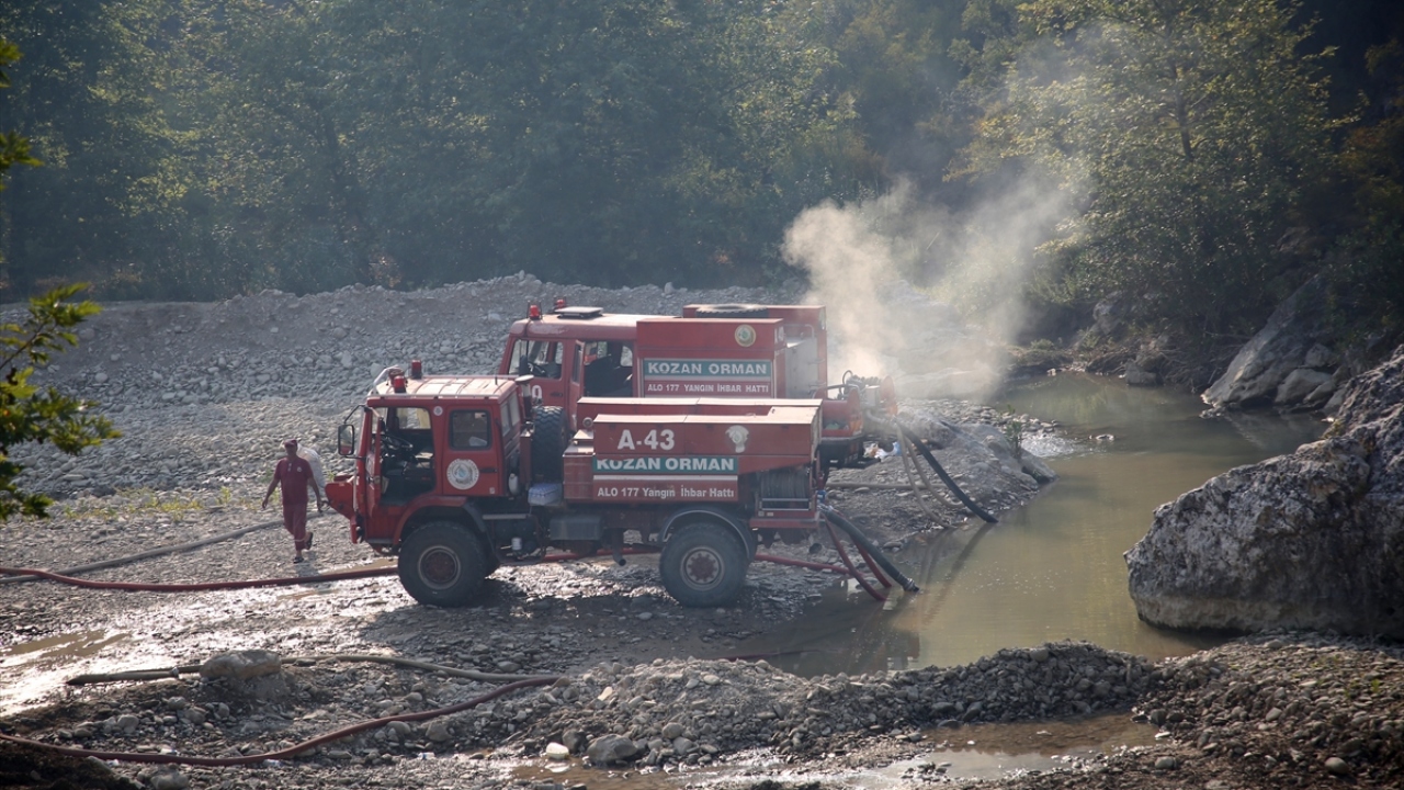 Ekipler, bölgede herhangi bir olumsuzluğun yaşanmaması için özverili çalışmalarını sürdürüyor.