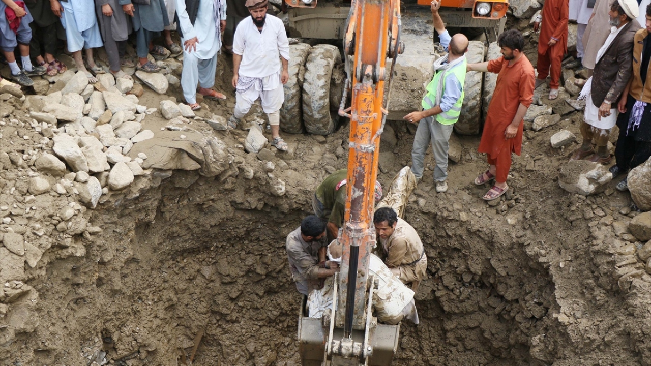 Seller nedeniyle şimdiye kadar 70 kişinin yaşamını yitirdiğini ifade eden Şehkar, 100 kişinin de yaralandığını belirtti.