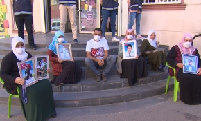 Evlat nöbetindeki aileler PKK yandaşları tarafından tehdit ediliyor