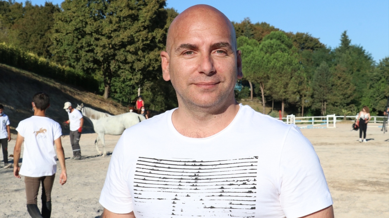 "Hippoterapi duyu bütünlem çalışmalarının temelini oluşturur"