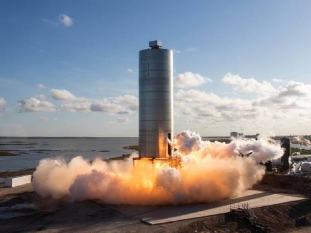 SpaceX, Mars yolculuğunda kullanılacak Starship roketini denedi