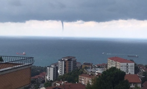 Zonguldak'ta denizde hortum oluştu