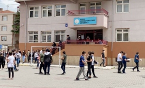 Okula gidecek öğrenciler COVID-19’a karşı nelere dikkat etmeli?