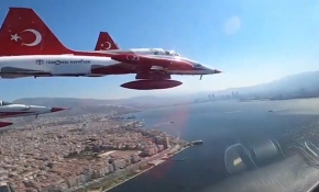 Kokpitten İzmir selamlaması