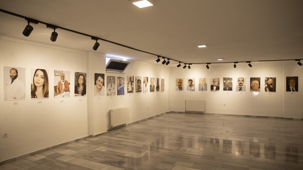 Oral`ı kaybetmenin üzüntüsünü yaşadığını ifade eden Çaylı, "En son Kayseri`de görüşmüştük. Çok iyi bir ağabeyimizdi. İnsan birden kaybedince hüzne kapılıyor, üzülüyor." diye konuştu. 